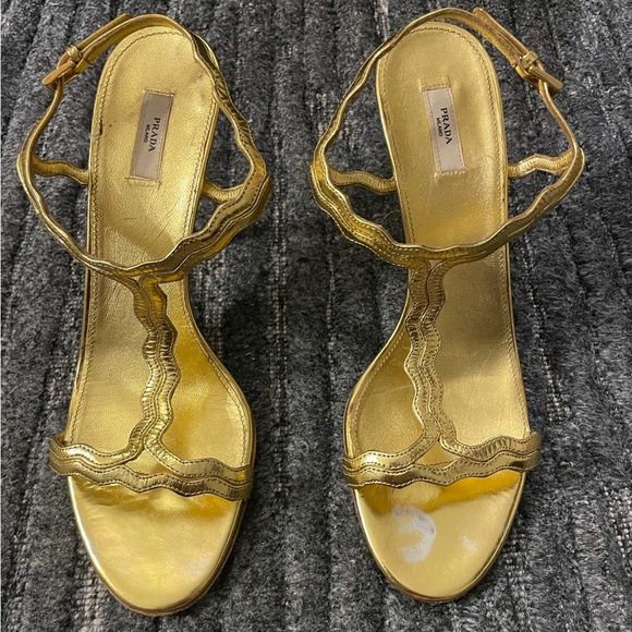 Prada open toe gold sandal - Picture 3 of 5